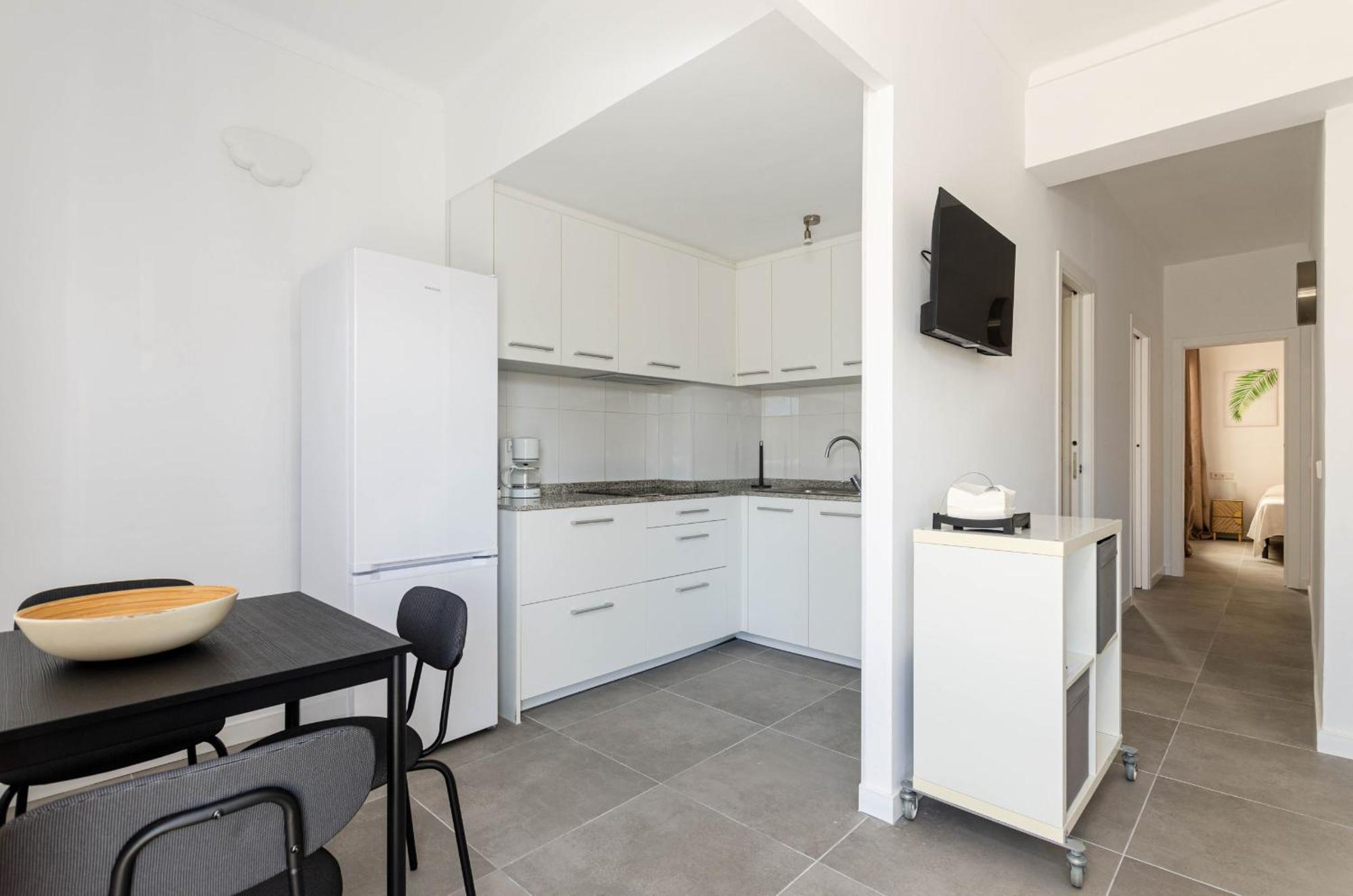 Yourhouse Monges Apartment With Balcony กันปิกาฟอร์ต ภายนอก รูปภาพ