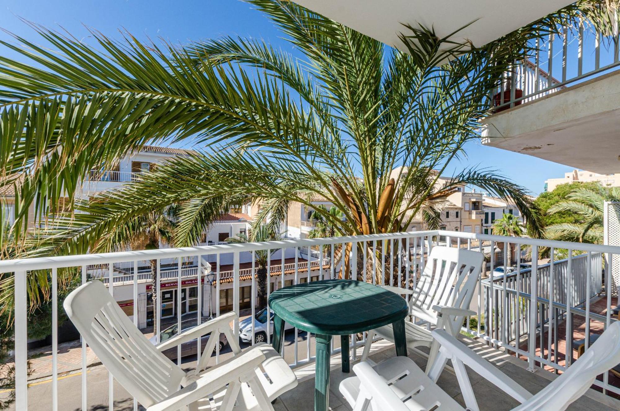 Yourhouse Monges Apartment With Balcony กันปิกาฟอร์ต ภายนอก รูปภาพ