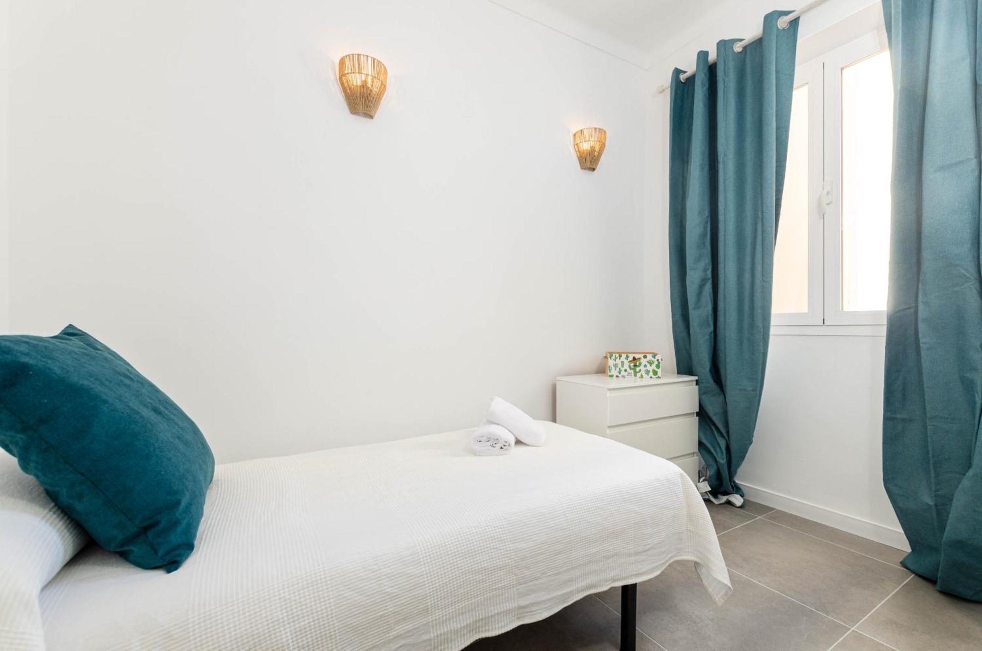 Yourhouse Monges Apartment With Balcony กันปิกาฟอร์ต ภายนอก รูปภาพ