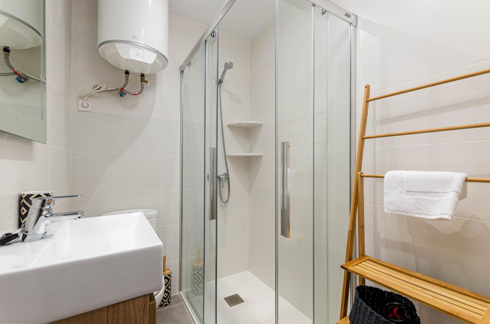 Yourhouse Monges Apartment With Balcony กันปิกาฟอร์ต ภายนอก รูปภาพ