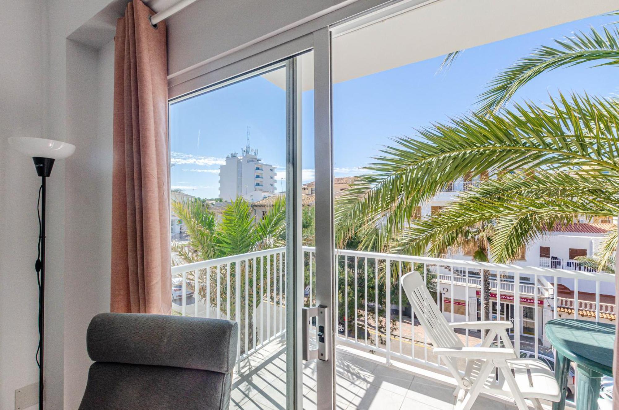 Yourhouse Monges Apartment With Balcony กันปิกาฟอร์ต ภายนอก รูปภาพ