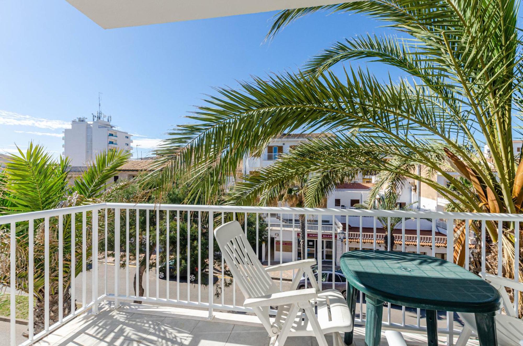 Yourhouse Monges Apartment With Balcony กันปิกาฟอร์ต ภายนอก รูปภาพ